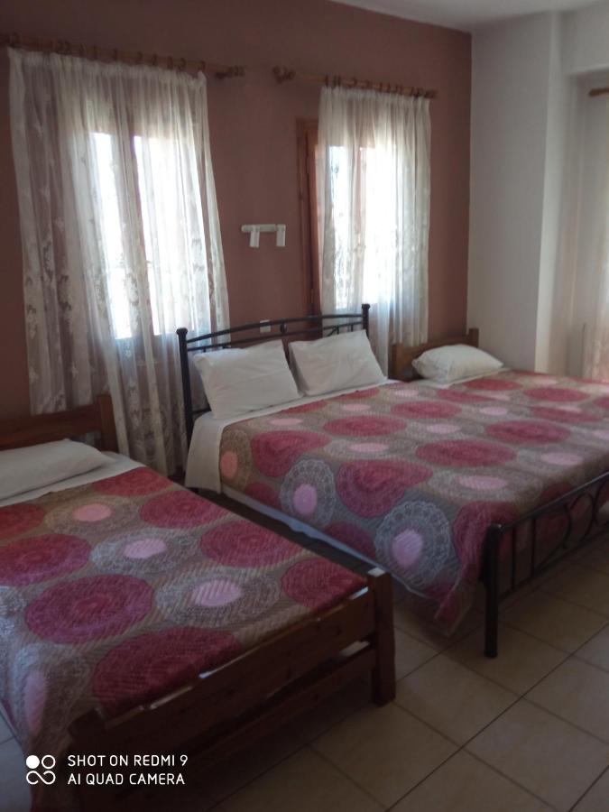 Maravelias Rooms Tríkeri Buitenkant foto